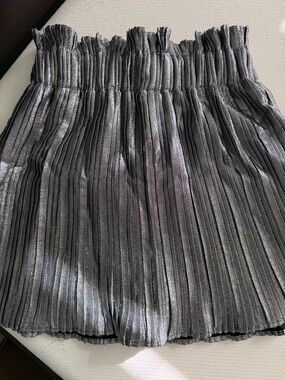 Zara Metallic Silver-Black Pleated Skirt